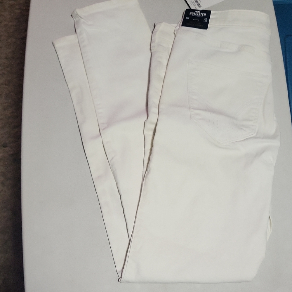 Hollister Men's Classic White Chinos